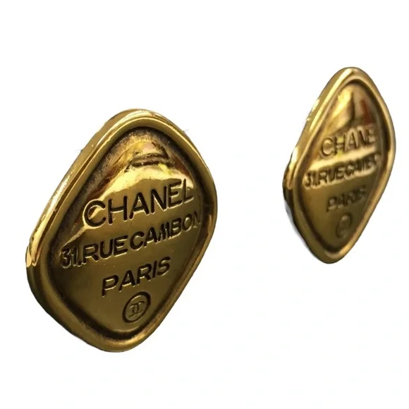 CHANEL 31 Rue Cambon Clip On Earrings - Picture 2 of 7